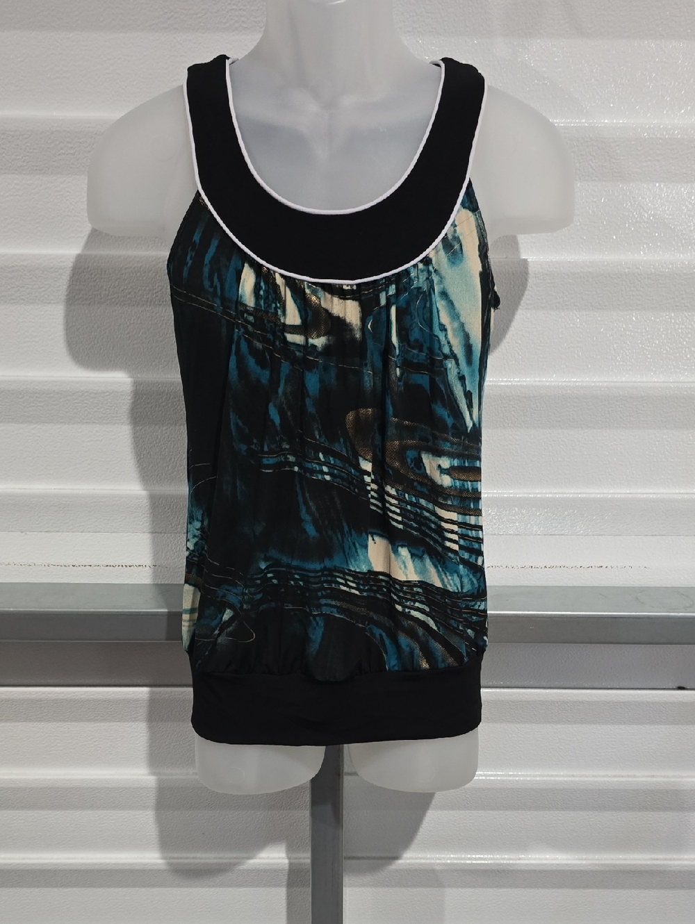 Heart Soul‎ Black Tank with Teal and Gold Abstract Print Size Small